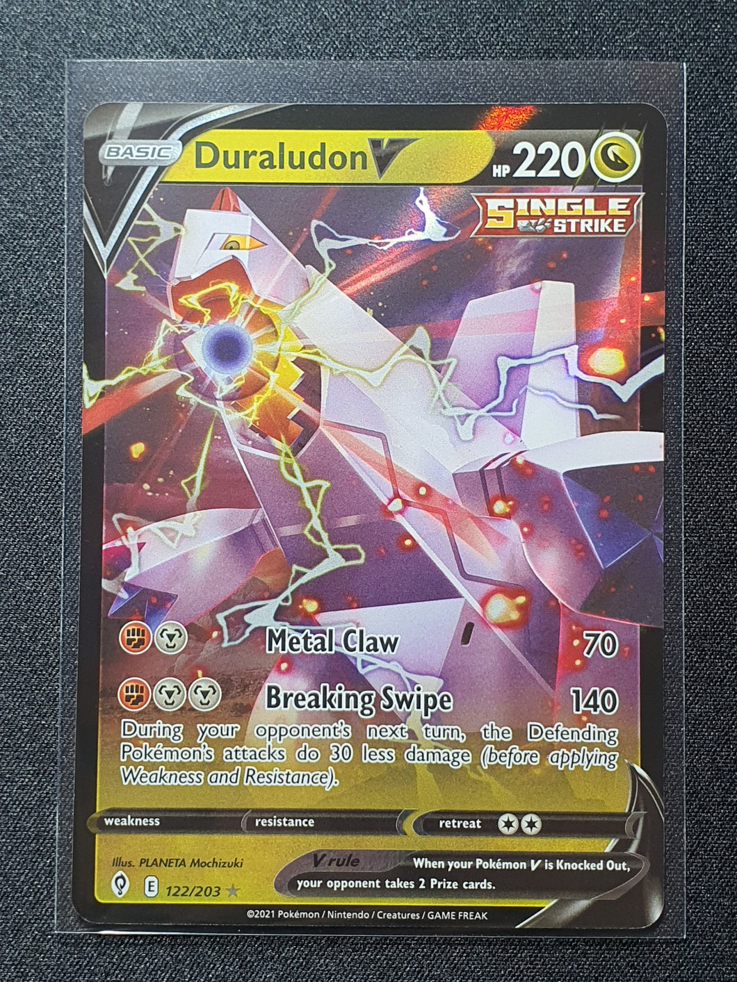 Pokemon - Evolving Skies - Duraludon V 122/203